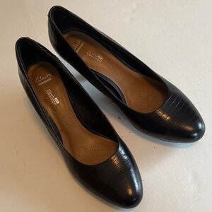 Clarks Black Textured Heels